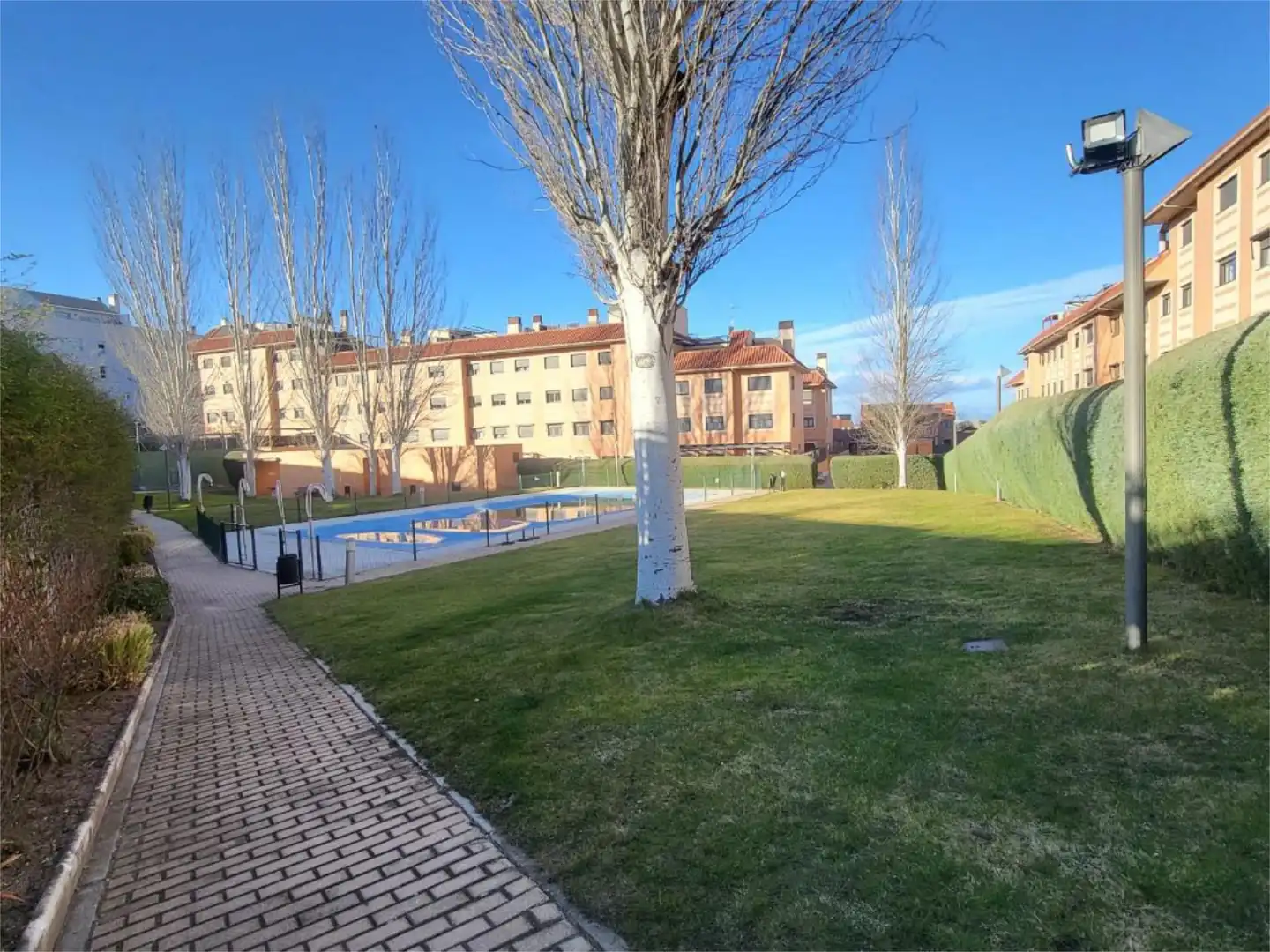 Exterior view of Flat for sale in Navalcarnero  with Air Conditioner, Terrace and Swimming Pool