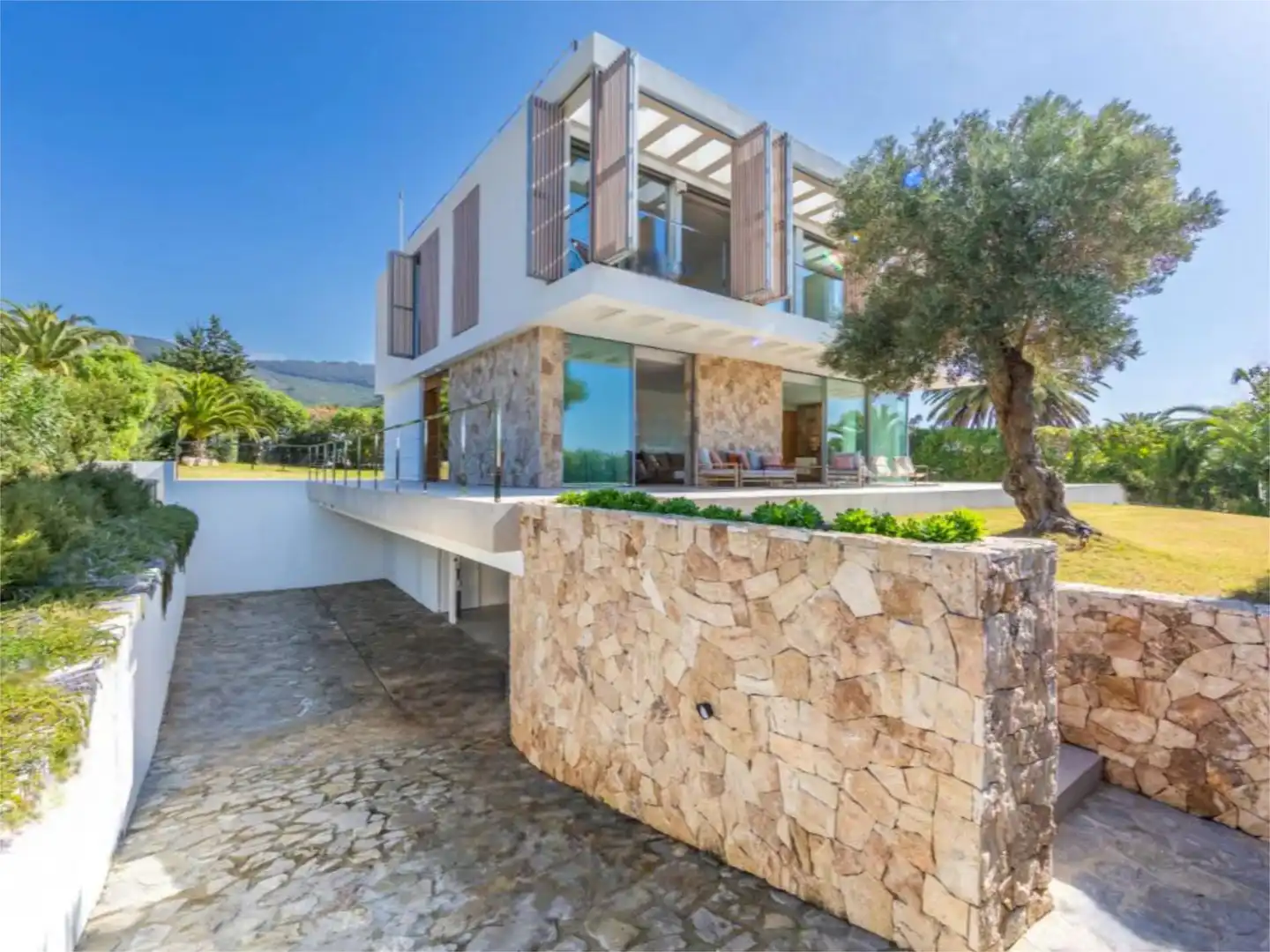 Houses for sale in Urbanización Atlanterra J, 3, Alemanes Exterior view of Houses for sale in Zahara de los Atunes with Air Conditioner, Terrace and Swimming Pool
