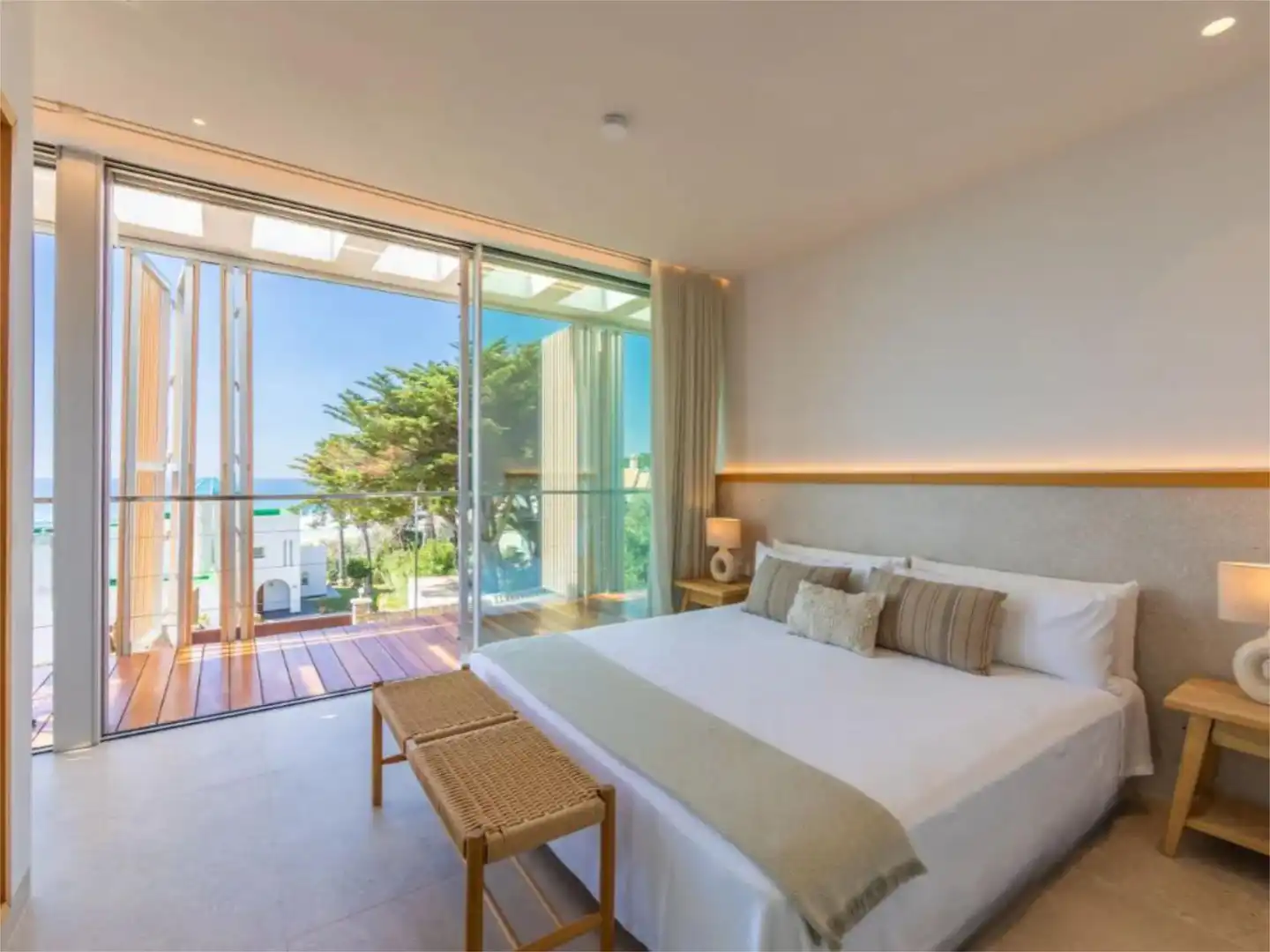 Houses for sale in Urbanización Atlanterra J, 3, Alemanes Bedroom of Houses for sale in Zahara de los Atunes with Air Conditioner, Terrace and Swimming Pool