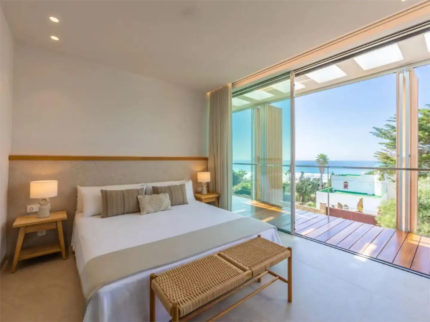 Houses for sale in Urbanización Atlanterra J, 3, Alemanes Bedroom of Houses for sale in Zahara de los Atunes with Air Conditioner, Terrace and Swimming Pool