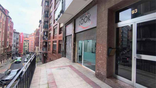 Local comercial en Alquiler en Iturralde