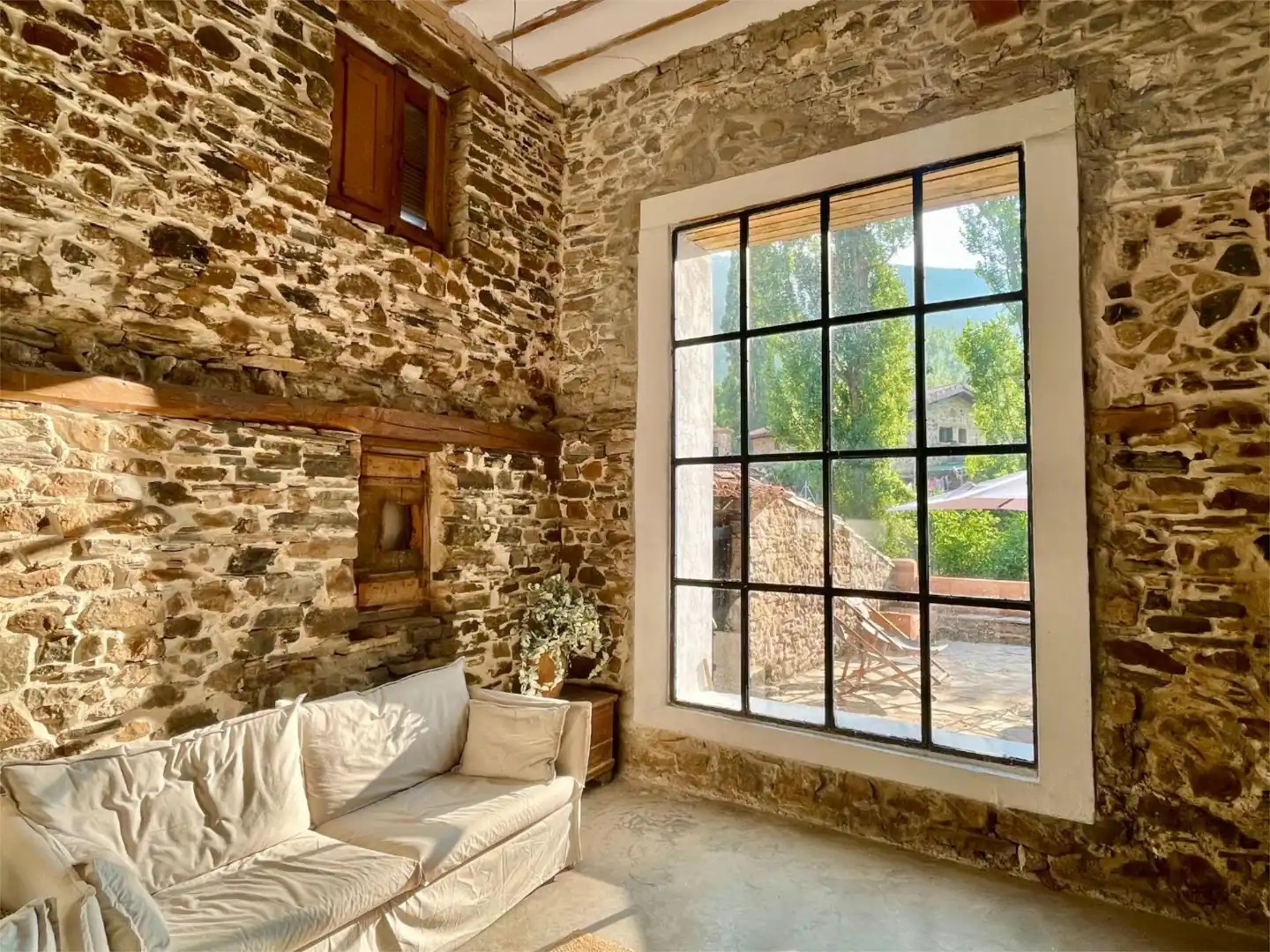 Casa o xalet en venda a Calle Tesito, 3, Villar del Río Sala d'estar de Casa o xalet en venda en Villar del Río amb Terrassa