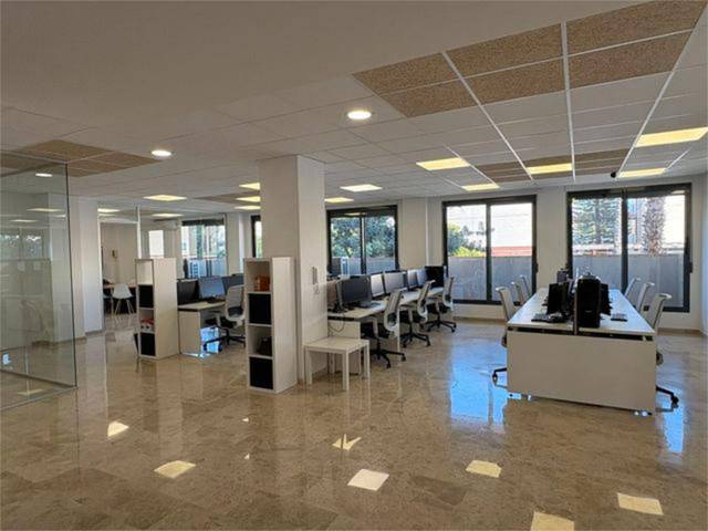 Oficina en Alquiler en Parc Central