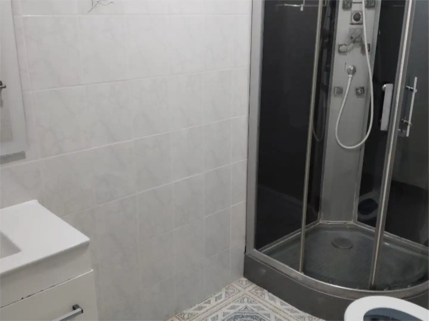 Piso en venta en Calle Alto Rey, 6, Los Balcones - Los Altos Baño de Piso en venta en Torrevieja con Aire acondicionado, Calefacción y Jardín privado