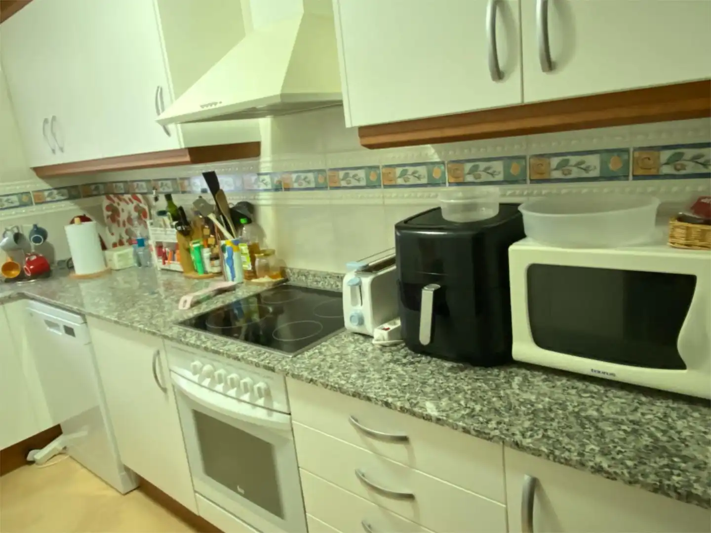 Flat for sale in Avenida Blasco Ibáñez, 23, Canet d'En Berenguer Kitchen of Flat for sale in Canet d'En Berenguer with Air Conditioner, Terrace and Swimming Pool
