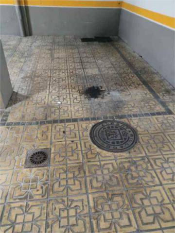 Garaje en Alquiler en Paradai