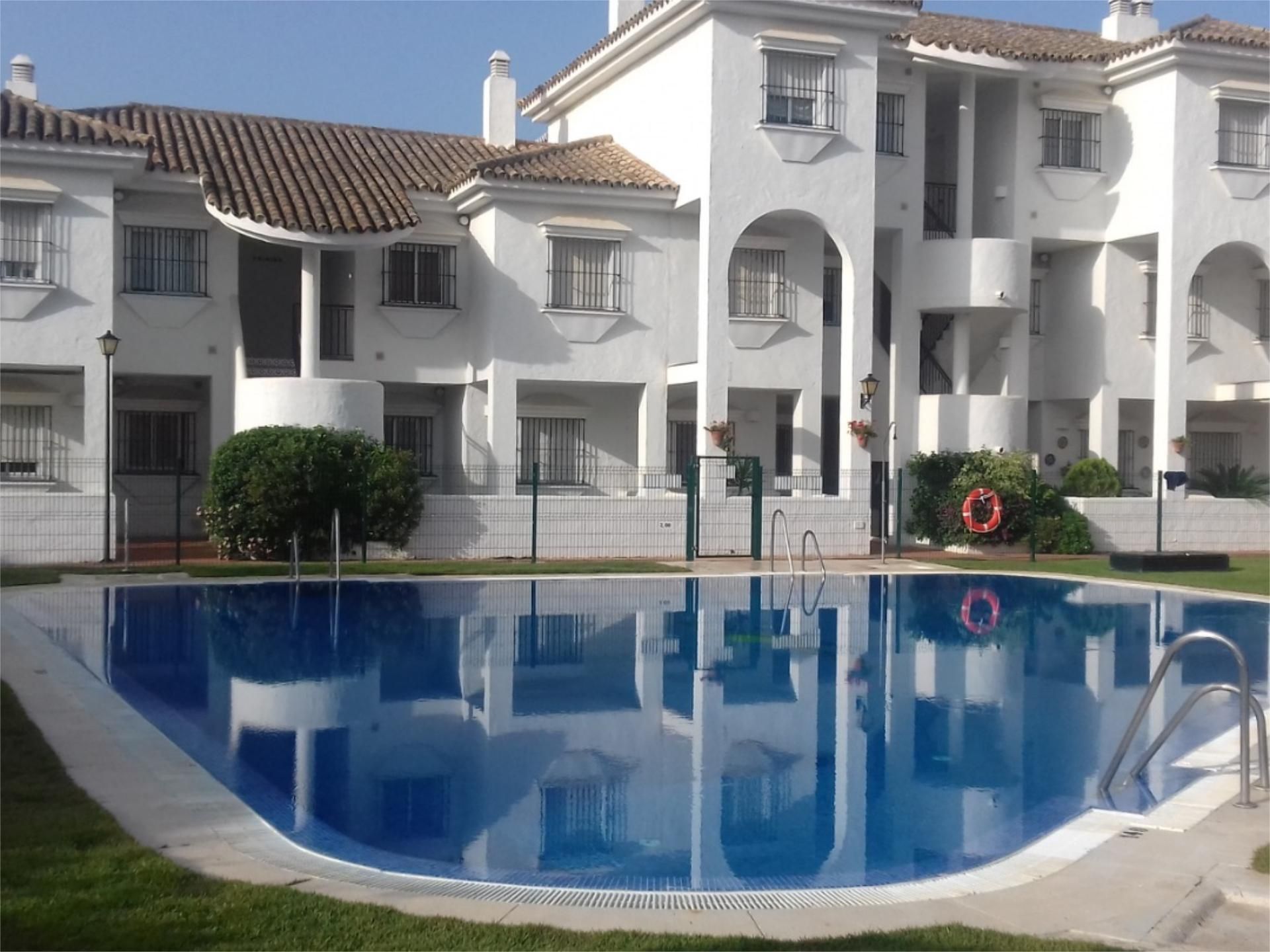 Swimming pool of Flat to rent in Chiclana de la Frontera  with Air Conditioner, Heating and Terrace