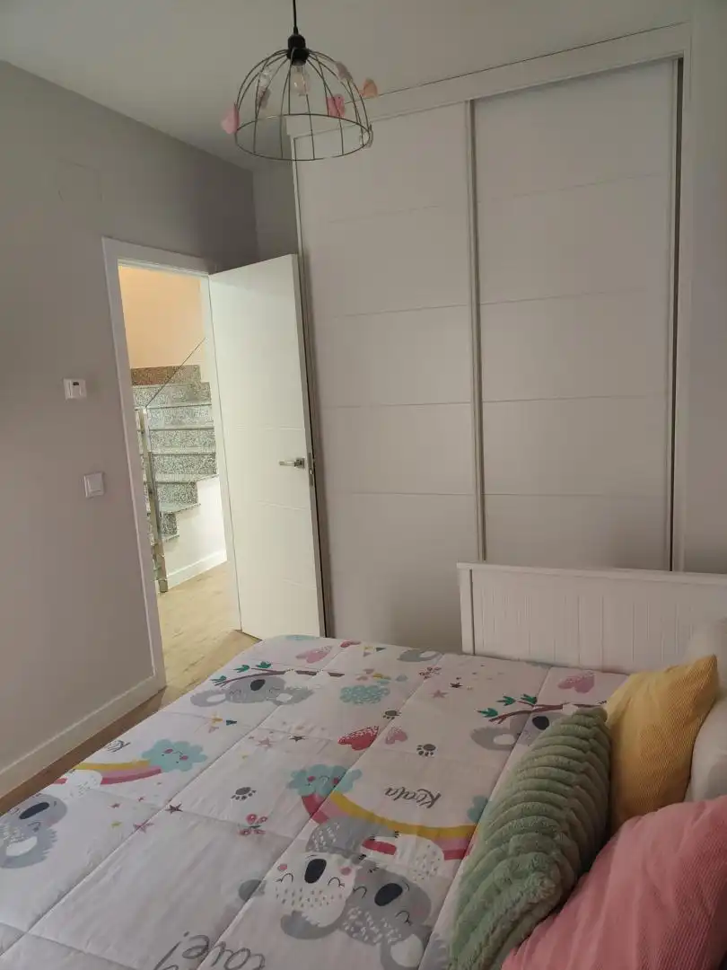 Casa o chalet en venta en Calle Siervas de Maria, 16, Valdepeñas Habitación de Casa o chalet en venta en Valdepeñas con Aire acondicionado, Terraza y Piscina
