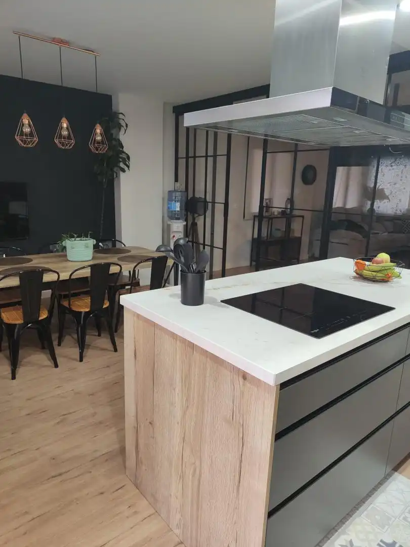 Casa o chalet en venta en Calle Siervas de Maria, 16, Valdepeñas Cocina de Casa o chalet en venta en Valdepeñas con Aire acondicionado, Terraza y Piscina