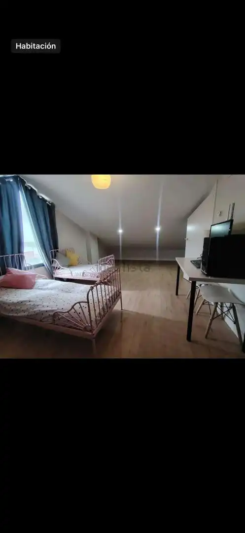 Casa o chalet en venta en Calle Siervas de Maria, 16, Valdepeñas Habitación de Casa o chalet en venta en Valdepeñas con Aire acondicionado, Terraza y Piscina
