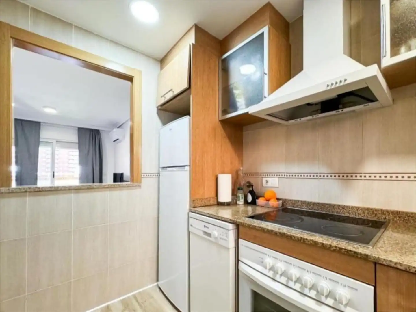 Kitchen of Flat for sale in Oropesa del Mar / Orpesa  with Air Conditioner, Swimming Pool and Balcony