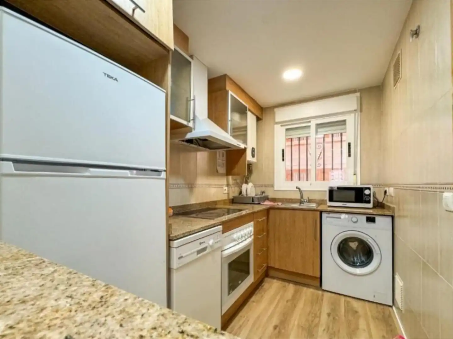 Kitchen of Flat for sale in Oropesa del Mar / Orpesa  with Air Conditioner, Swimming Pool and Balcony