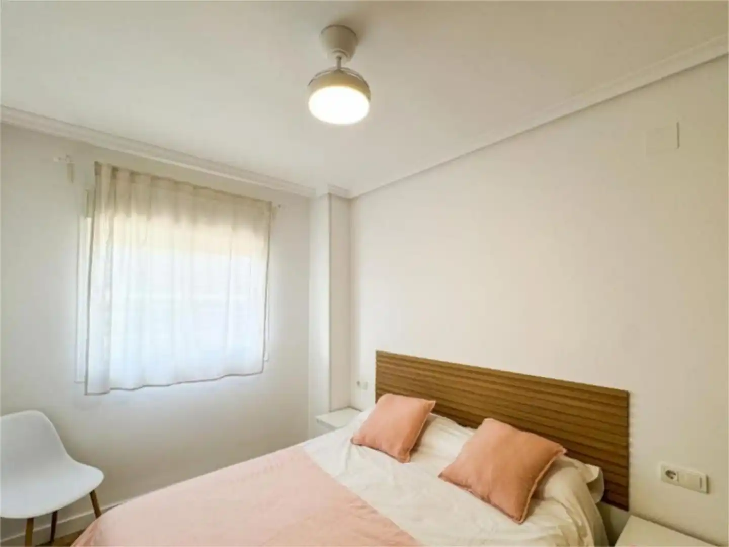 Bedroom of Flat for sale in Oropesa del Mar / Orpesa  with Air Conditioner, Swimming Pool and Balcony