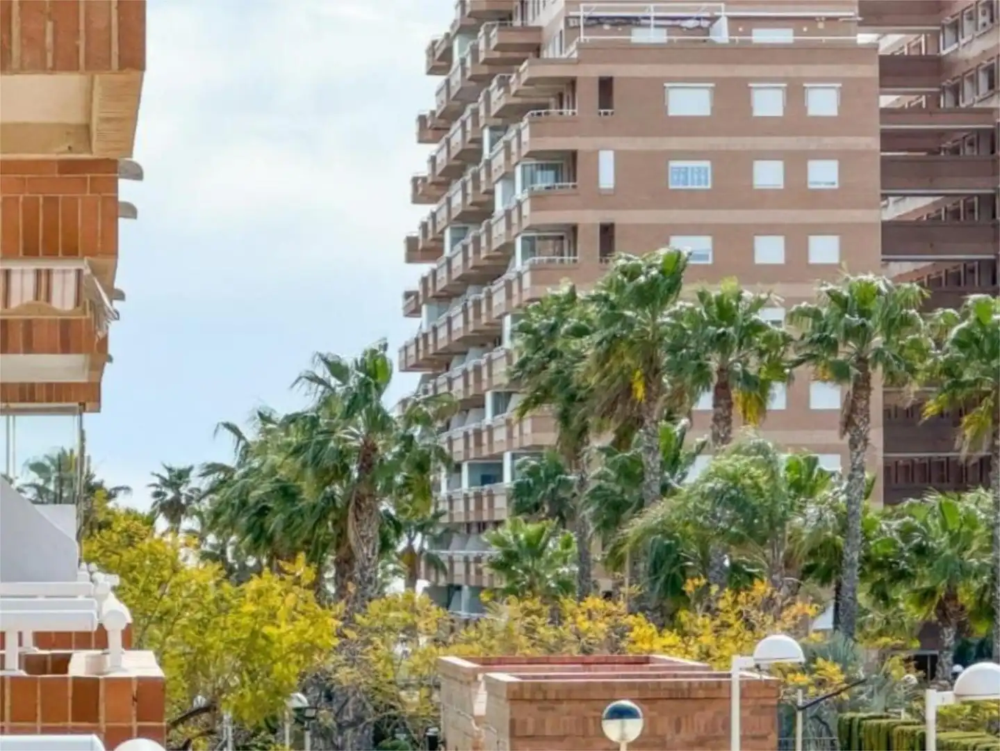 Exterior view of Flat for sale in Oropesa del Mar / Orpesa  with Air Conditioner, Swimming Pool and Balcony