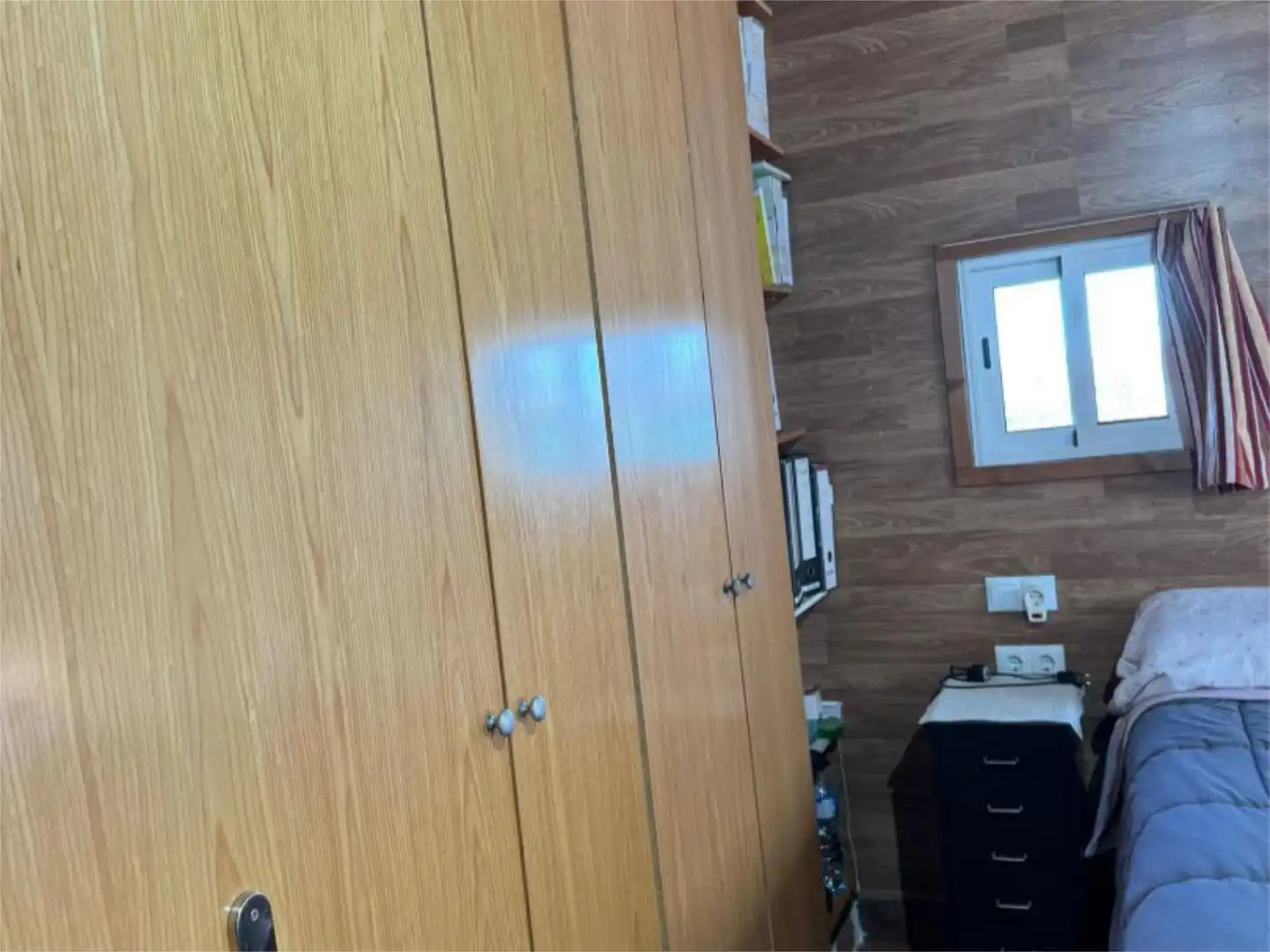 Flat for sale in Potries  with Air Conditioner, Private garden and Storage room