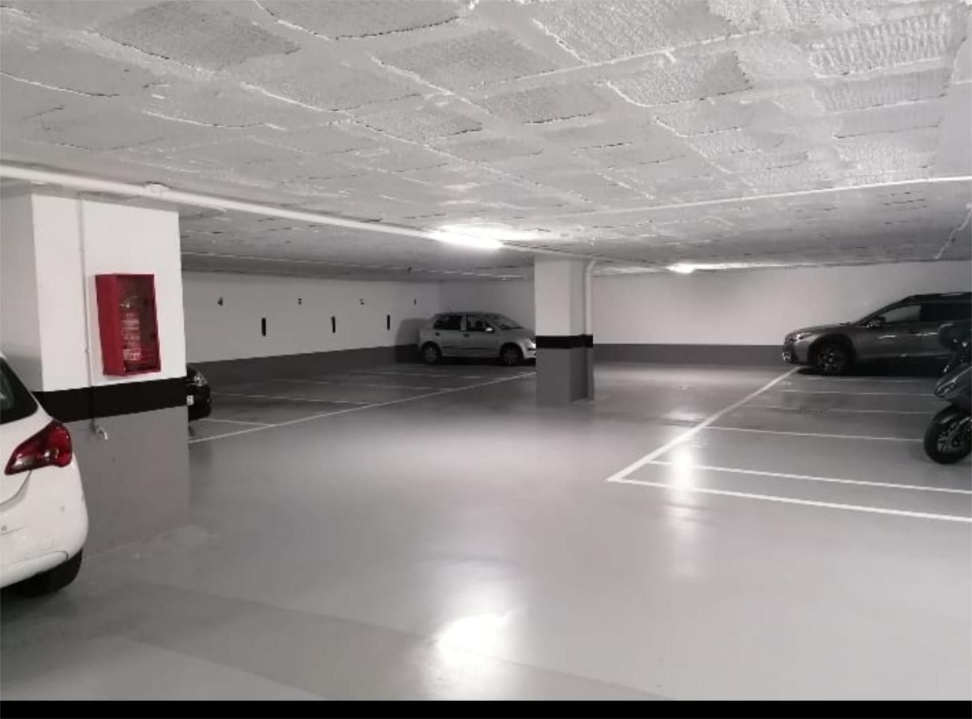 Parking de Garaje de alquiler en  Sevilla Capital