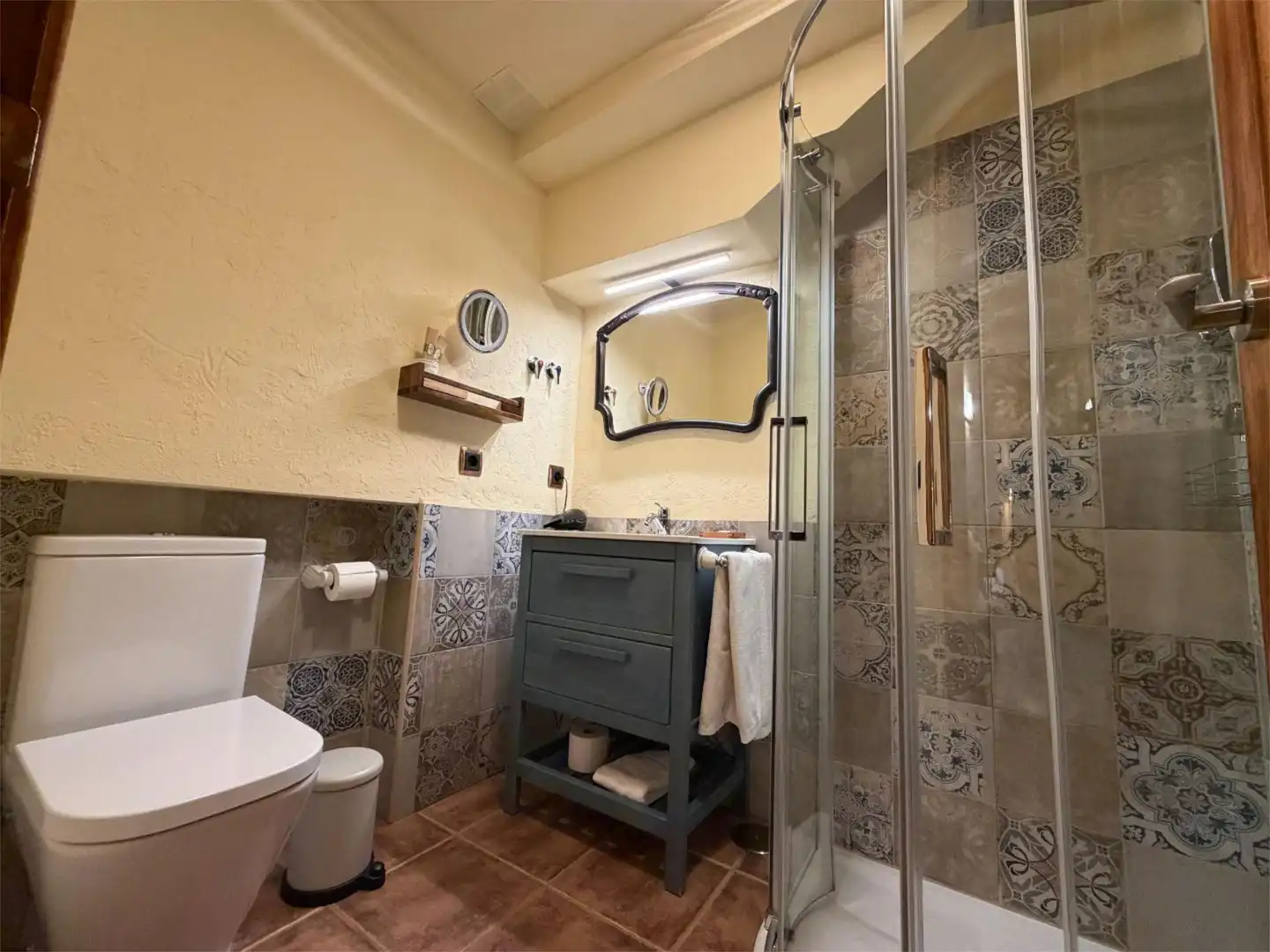 Bathroom of Detached homes for sale in Buitrago del Lozoya  with Air Conditioner, Heating and Terrace