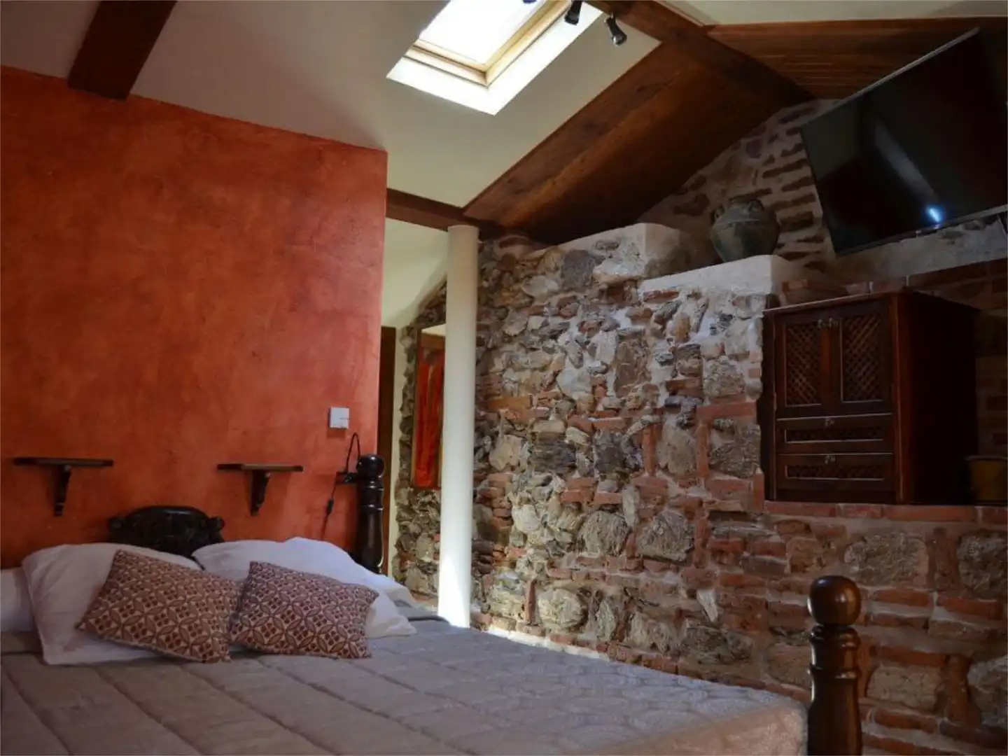 Bedroom of Detached homes for sale in Buitrago del Lozoya  with Air Conditioner, Heating and Terrace