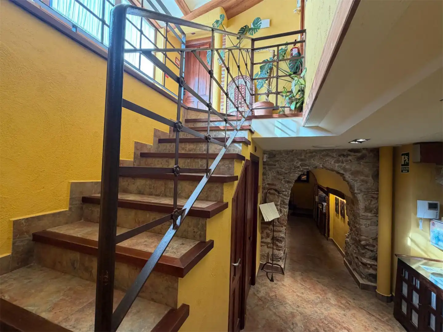 Detached homes for sale in Buitrago del Lozoya  with Air Conditioner, Heating and Terrace