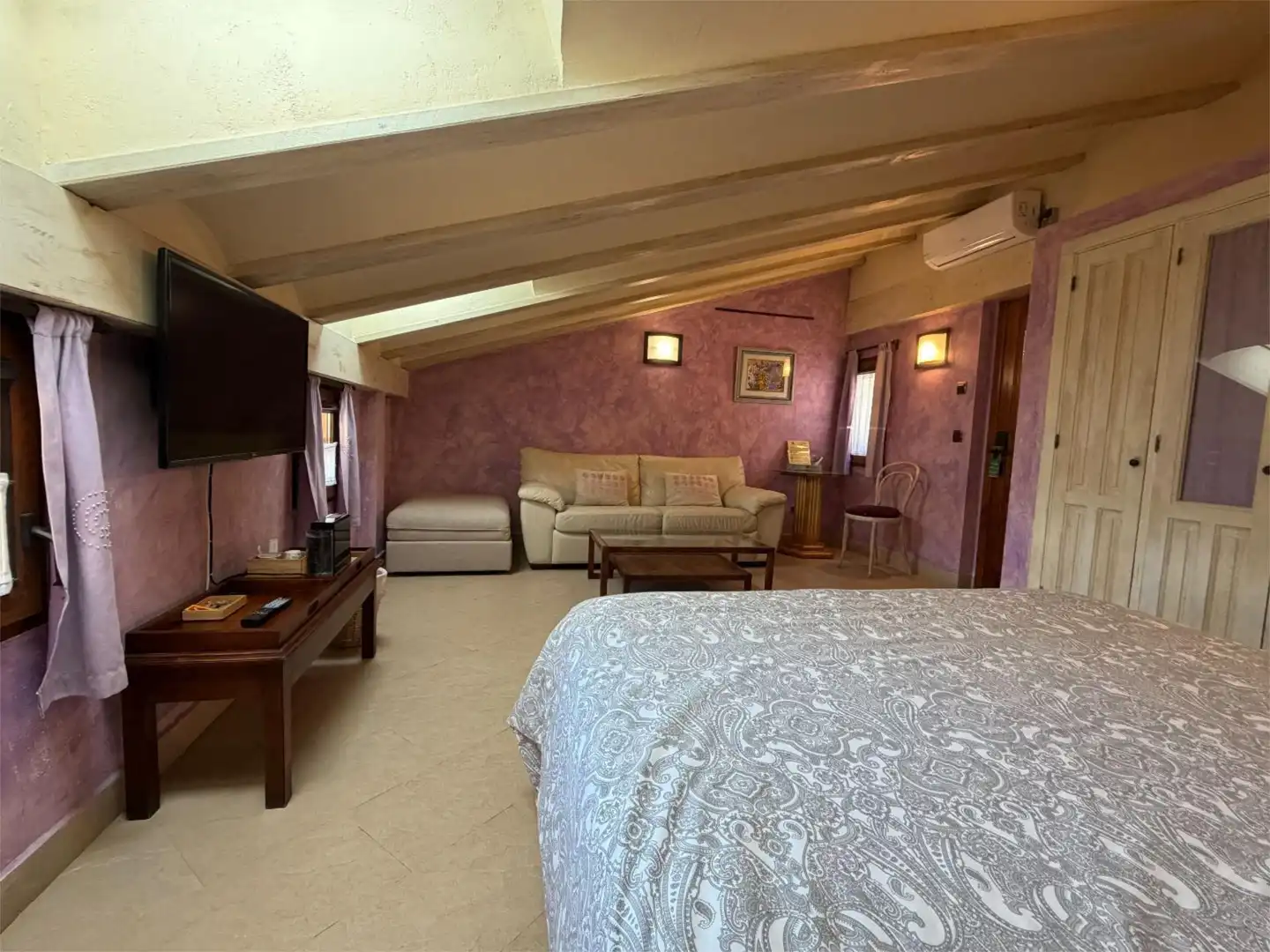 Bedroom of Detached homes for sale in Buitrago del Lozoya  with Air Conditioner, Heating and Terrace