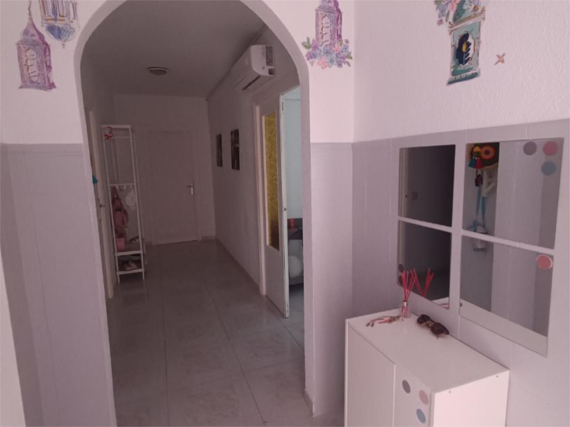 Wohnung miete in Purullena mit Klimaanlage, Terrasse und Abstellraum