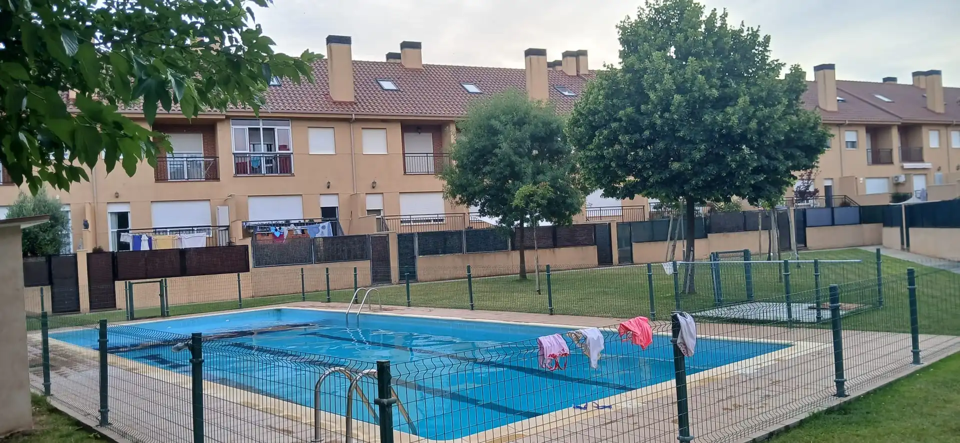 Flat for sale in Calle D. Andres Cid, 15, Monfarracinos Swimming pool of Flat for sale in Monfarracinos with Terrace, Swimming Pool and Balcony