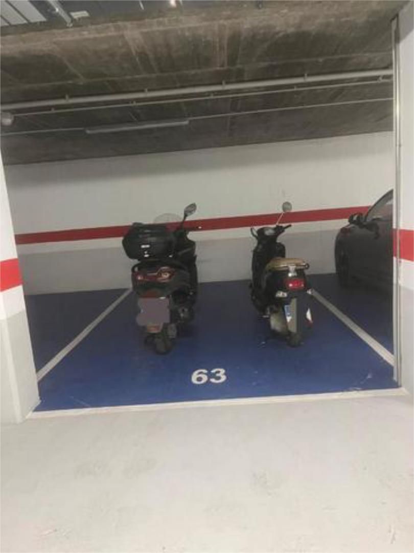 Parking of Garage for rent in  Sevilla Capital