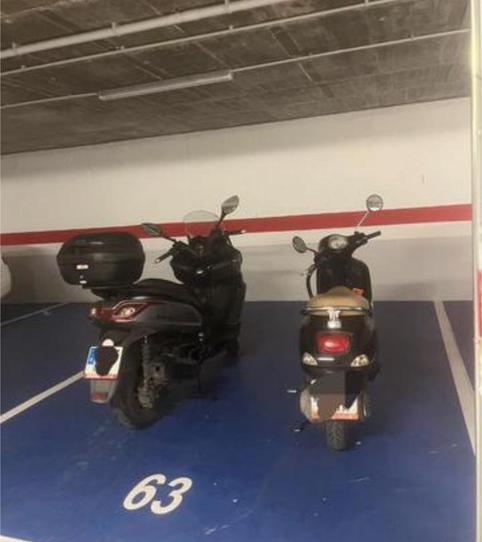 Garage for rent in Palmas Altas, Sevilla Capital - image 2 Photo 2 of Garage for rent in Palmas Altas, Sevilla Capital