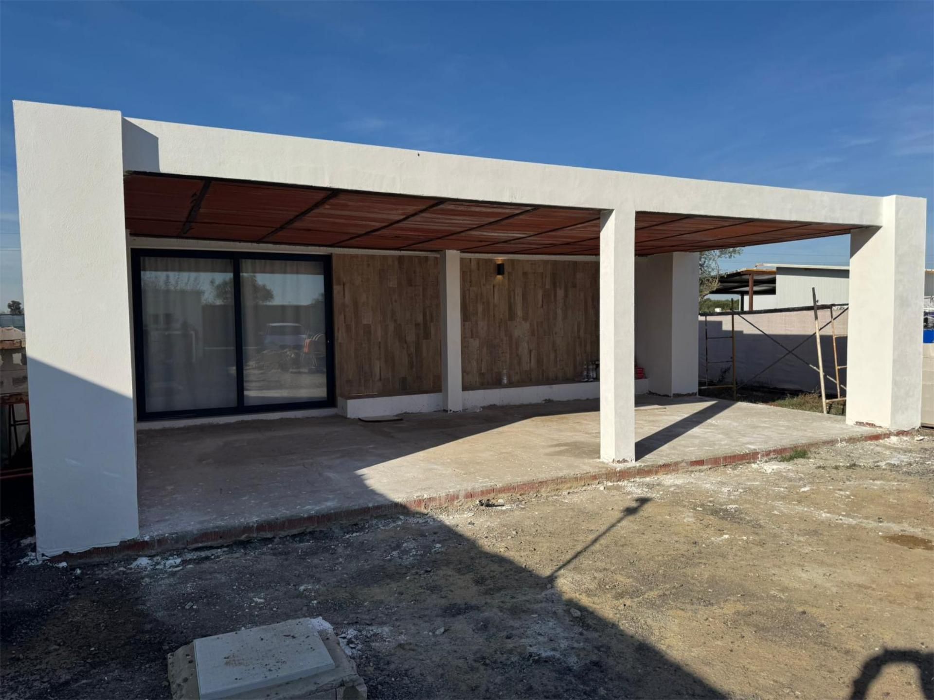 Vista exterior de Finca rústica en venda en Dos Hermanas amb Aire condicionat, Parquet i Terrassa
