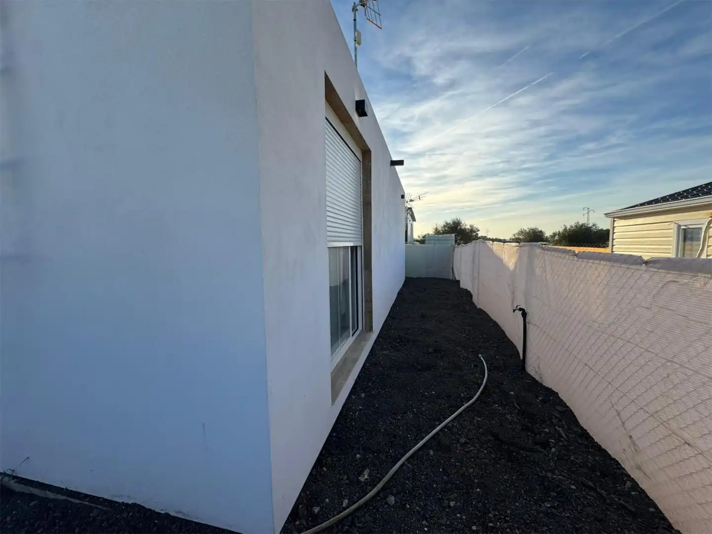 Country house zum Verkauf in Avenida de Andalucia, 4, Centro - Doña Mercedes Außenansicht von Country house zum Verkauf in Dos Hermanas mit Klimaanlage, Heizung und Privatgarten