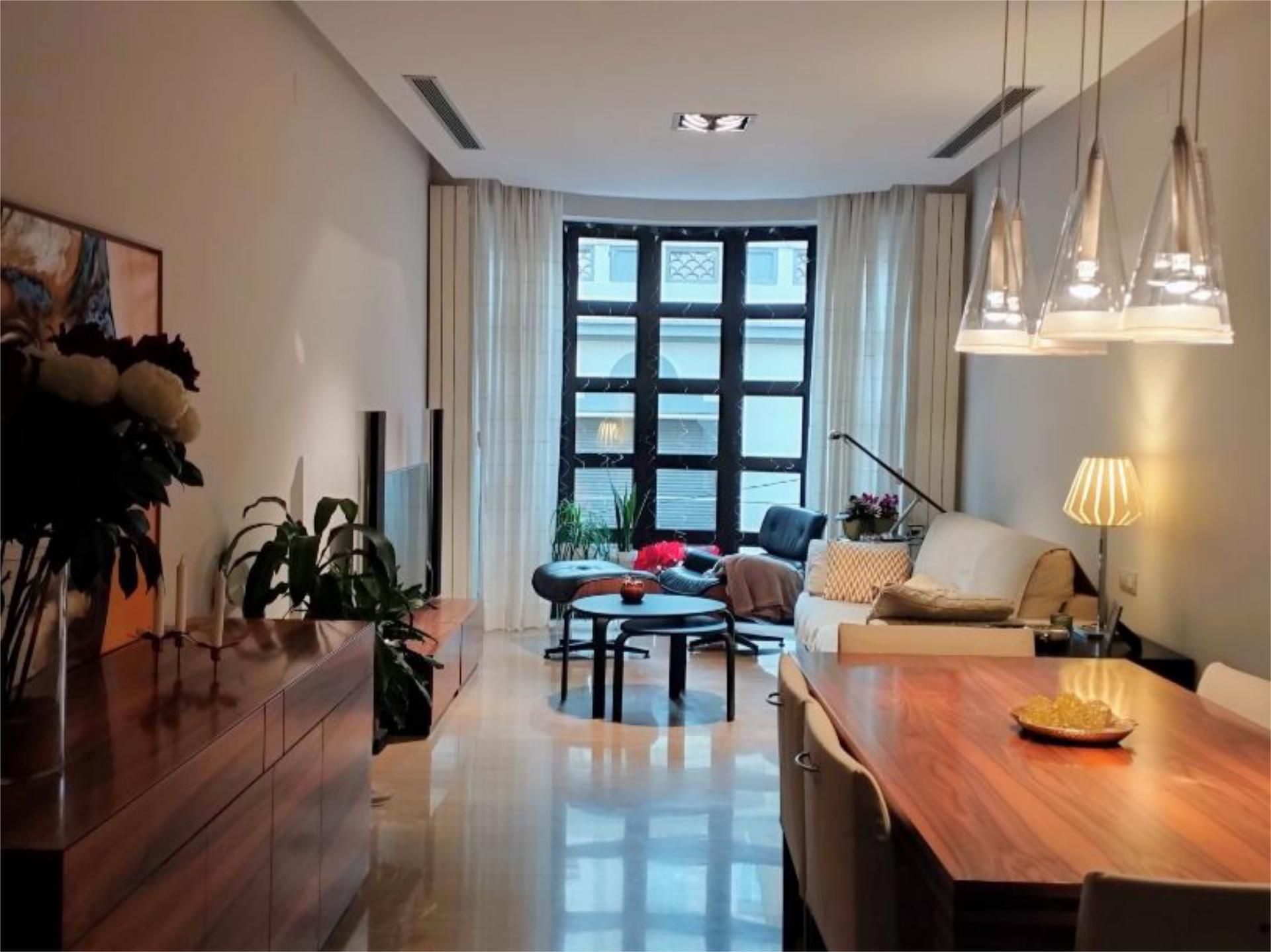 Sala de estar de Casa adosada en venta en Castellón de la Plana / Castelló de la Plana con Aire acondicionado, Terraza y Balcón