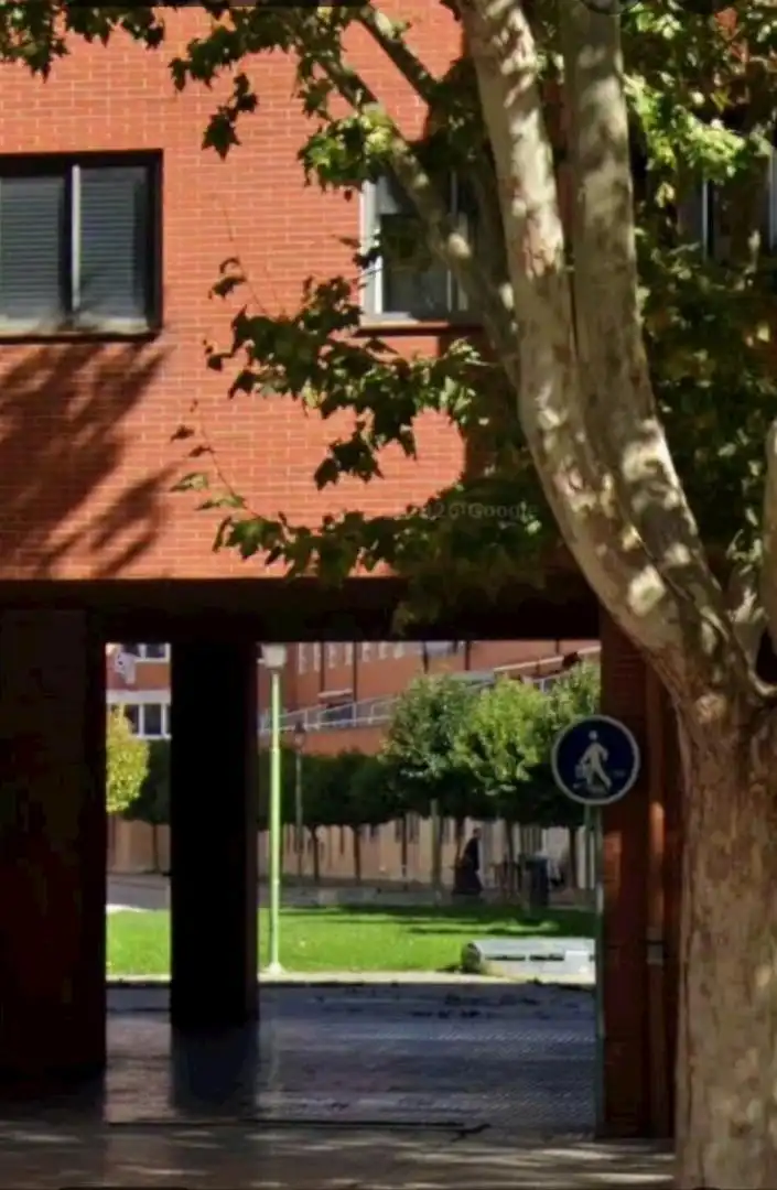Pis en venda a Calle Huelva, 8, Villimar - V1 - V2 - S3 - S4 - San Cristobal Vista exterior de Pis en venda en Burgos amb Parquet i Moblat