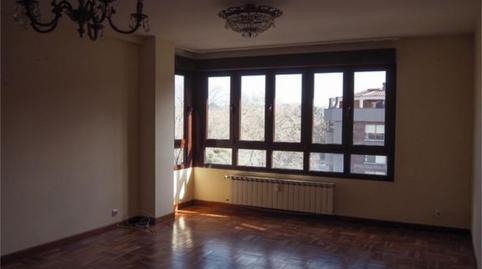Foto 4 de Piso en venta en Avenida de Torcuato Fernández Miranda, 12, El Bibio - Parque, Gijón