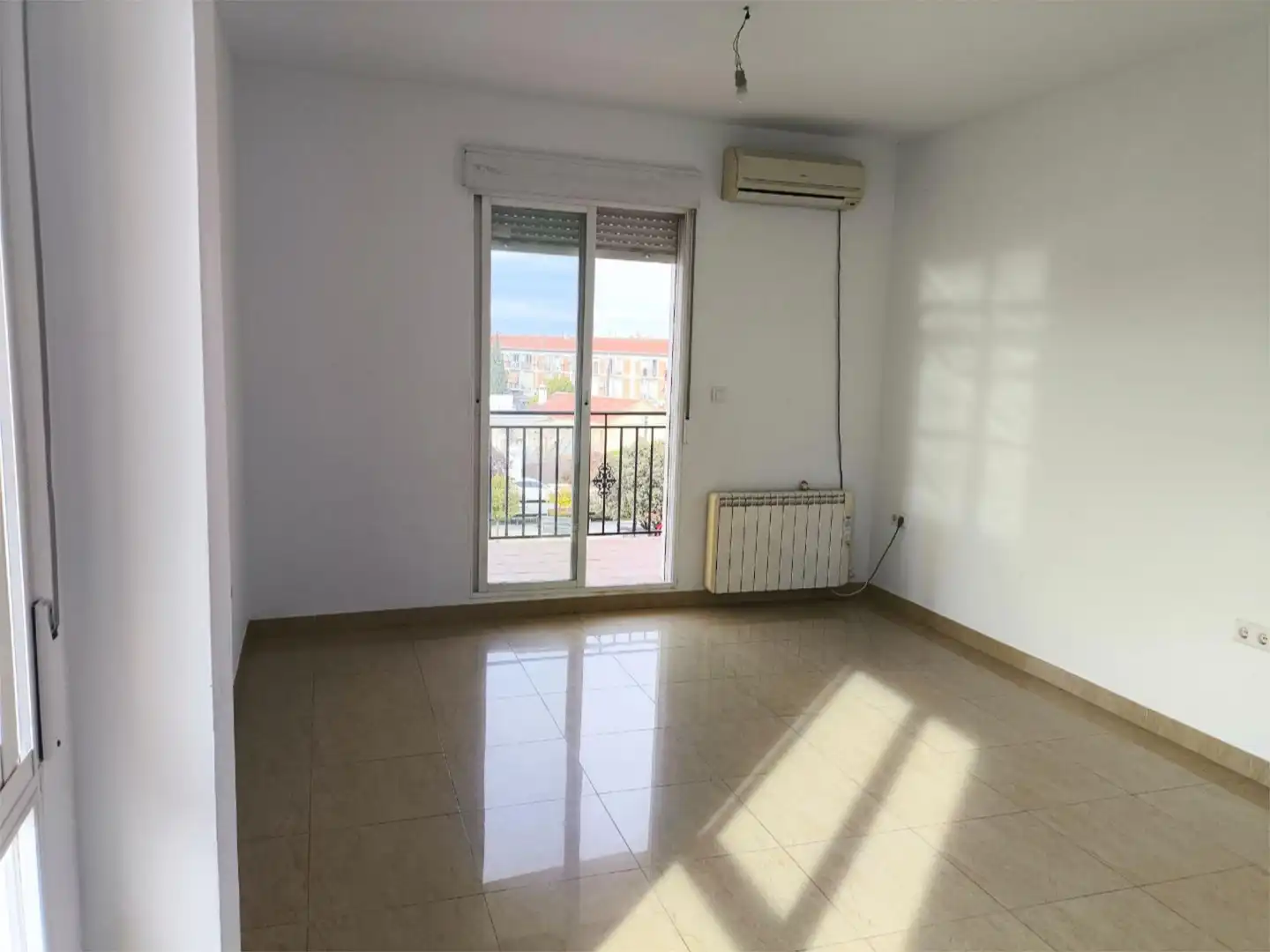 Schlafzimmer von Wohnung zur Miete in Armilla mit Klimaanlage, Heizung und Terrasse