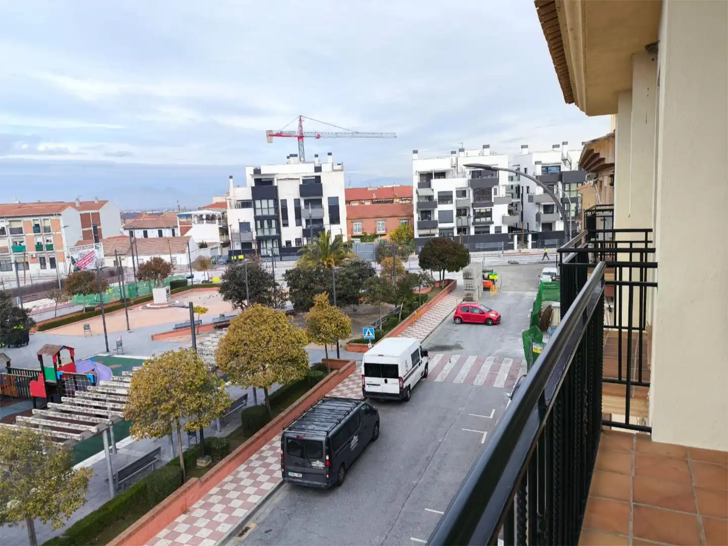 Außenansicht von Wohnung zur Miete in Armilla mit Klimaanlage, Heizung und Terrasse