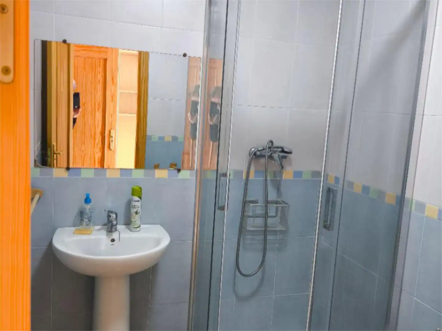Badezimmer von Wohnung zur Miete in Armilla mit Klimaanlage, Heizung und Terrasse
