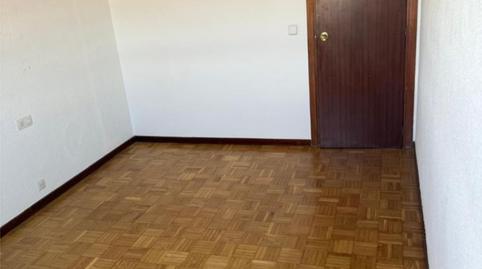 Foto 4 de Piso en venta en Calle del Camino de Los Vinateros, 53, Media Legua,  Madrid Capital