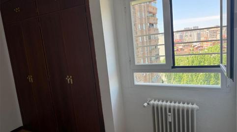 Foto 5 de Piso en venta en Calle del Camino de Los Vinateros, 53, Media Legua,  Madrid Capital