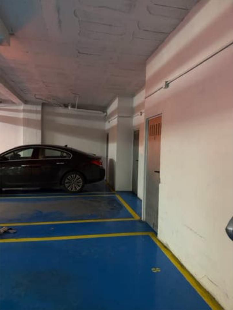 Aparcament de Garatge de lloguer en  Sevilla Capital