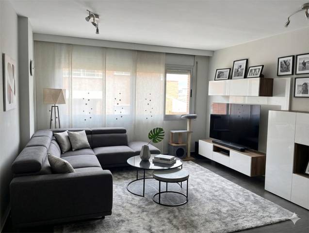 Piso en Venta en Carrer Benviure, 22 en Els Canons - Les Orioles - Can Paulet
