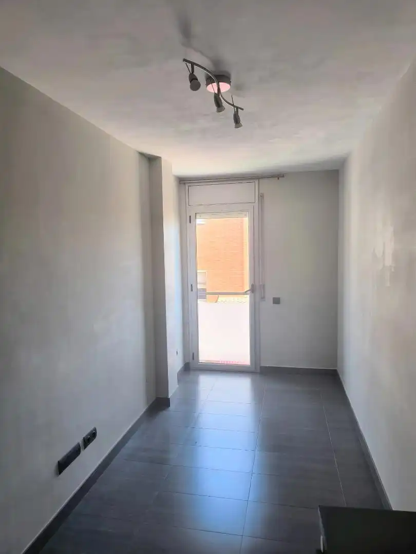 Wohnung zum Verkauf in Carrer Benviure, 22, Els Canons - Les Orioles - Can Paulet Wohnung zum Verkauf in Sant Boi de Llobregat mit Möbliert