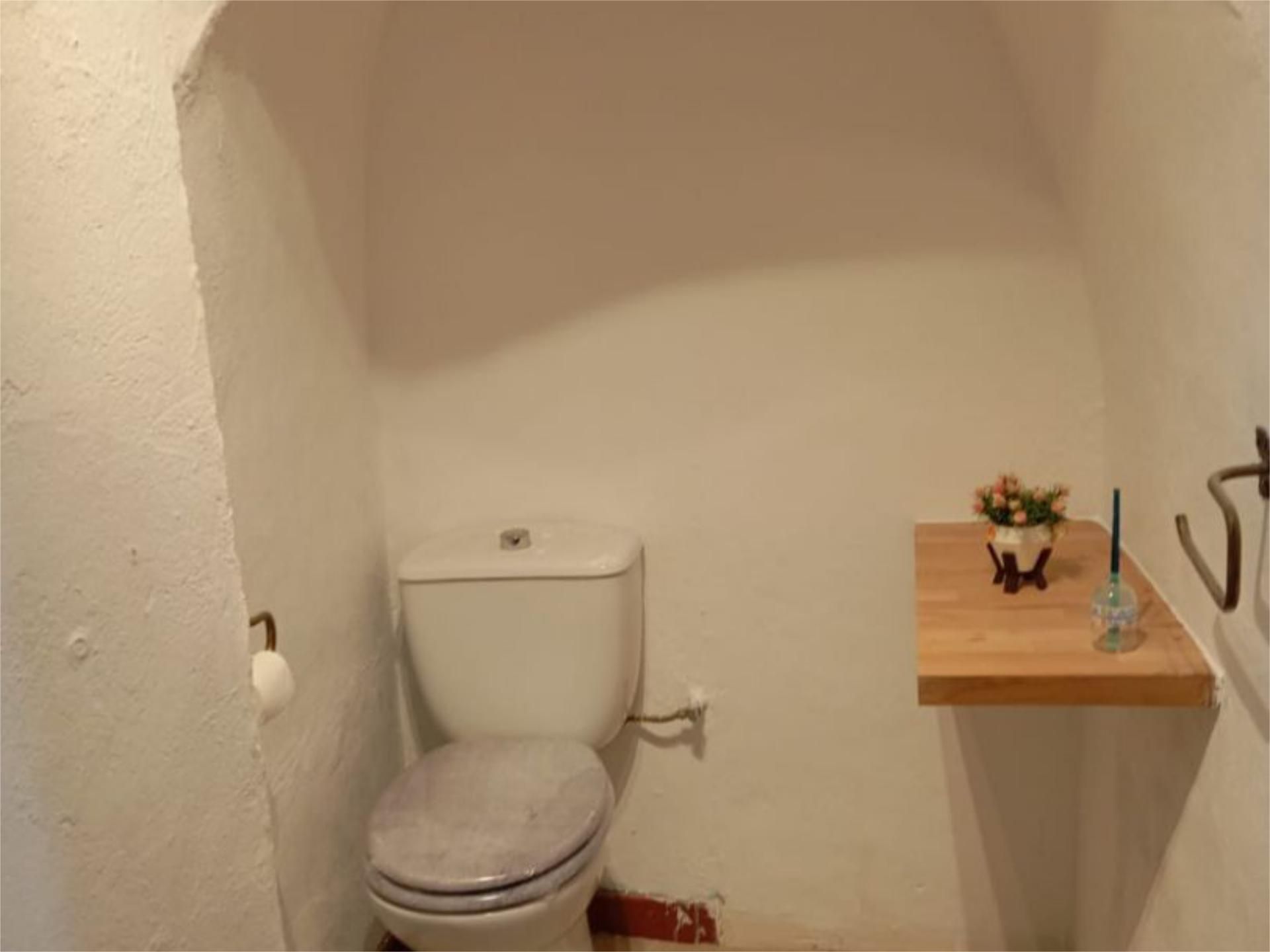 Bany de Casa adosada de lloguer en Alcalá de los Gazules amb Aire condicionat, Calefacció i Terrassa