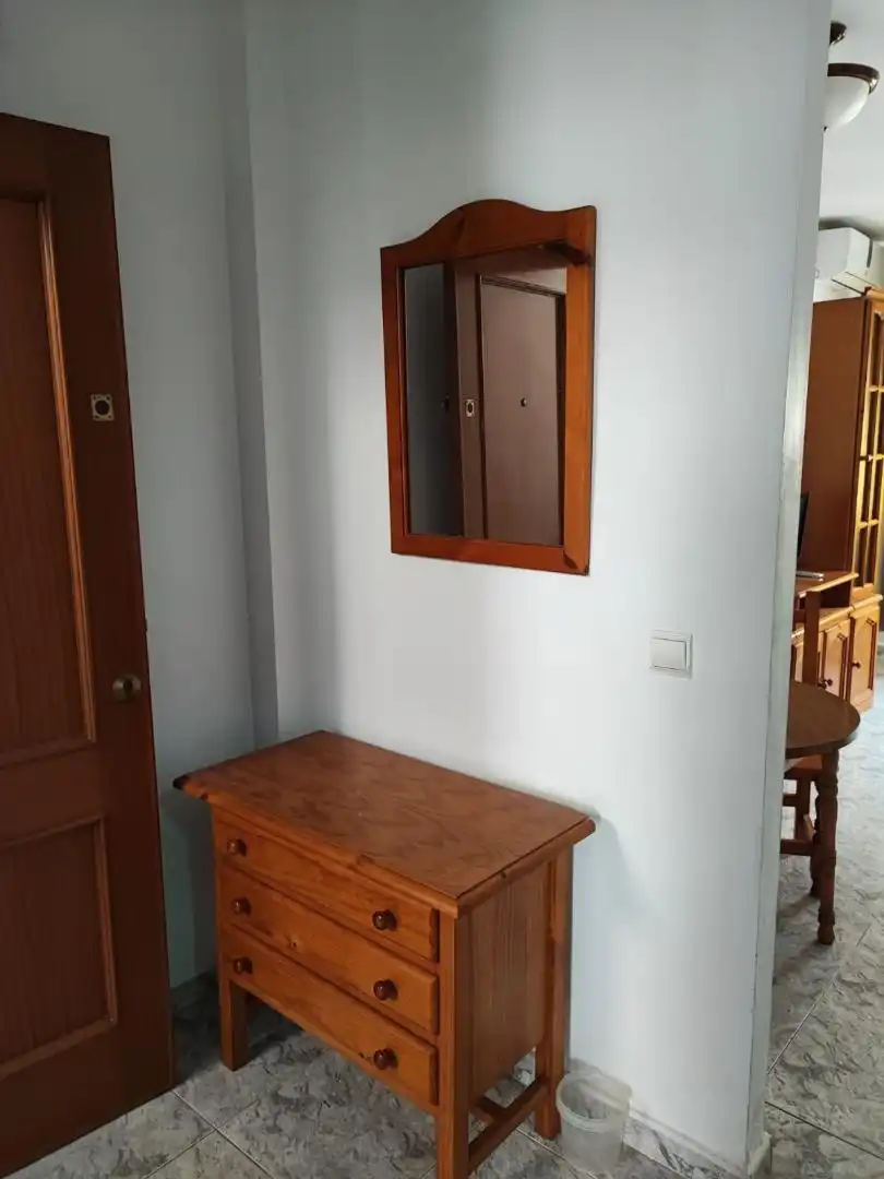 Apartamento de alquiler en Calle Garcerán, 26, Parque Ayala - Jardín de la Abadía - Huelín Habitación de Apartamento de alquiler en Málaga con Amueblado, Lavadora y Microondas