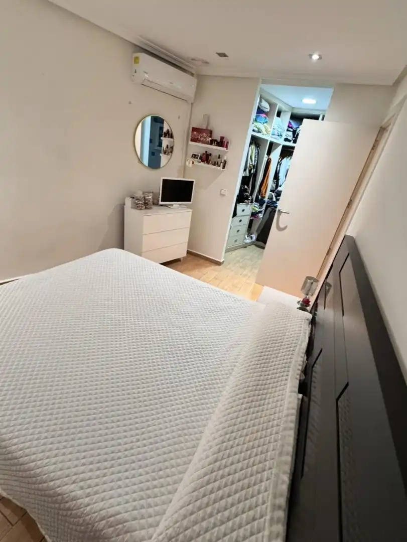 Piso en venta en Carrer Cayetano Martínez, 10, Altabix Habitación de Piso en venta en Elche / Elx con Aire acondicionado