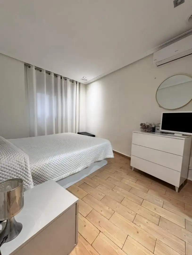 Piso en venta en Carrer Cayetano Martínez, 10, Altabix Habitación de Piso en venta en Elche / Elx con Aire acondicionado