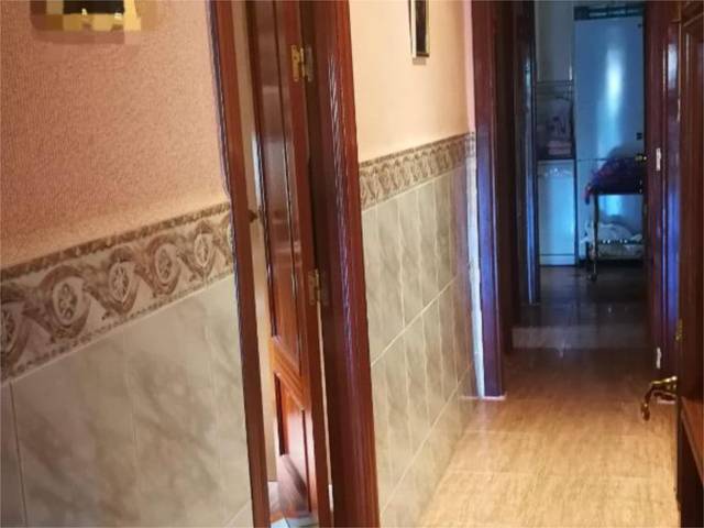Casa adosada en Venta en Calle Abajo, 17 en Centro
