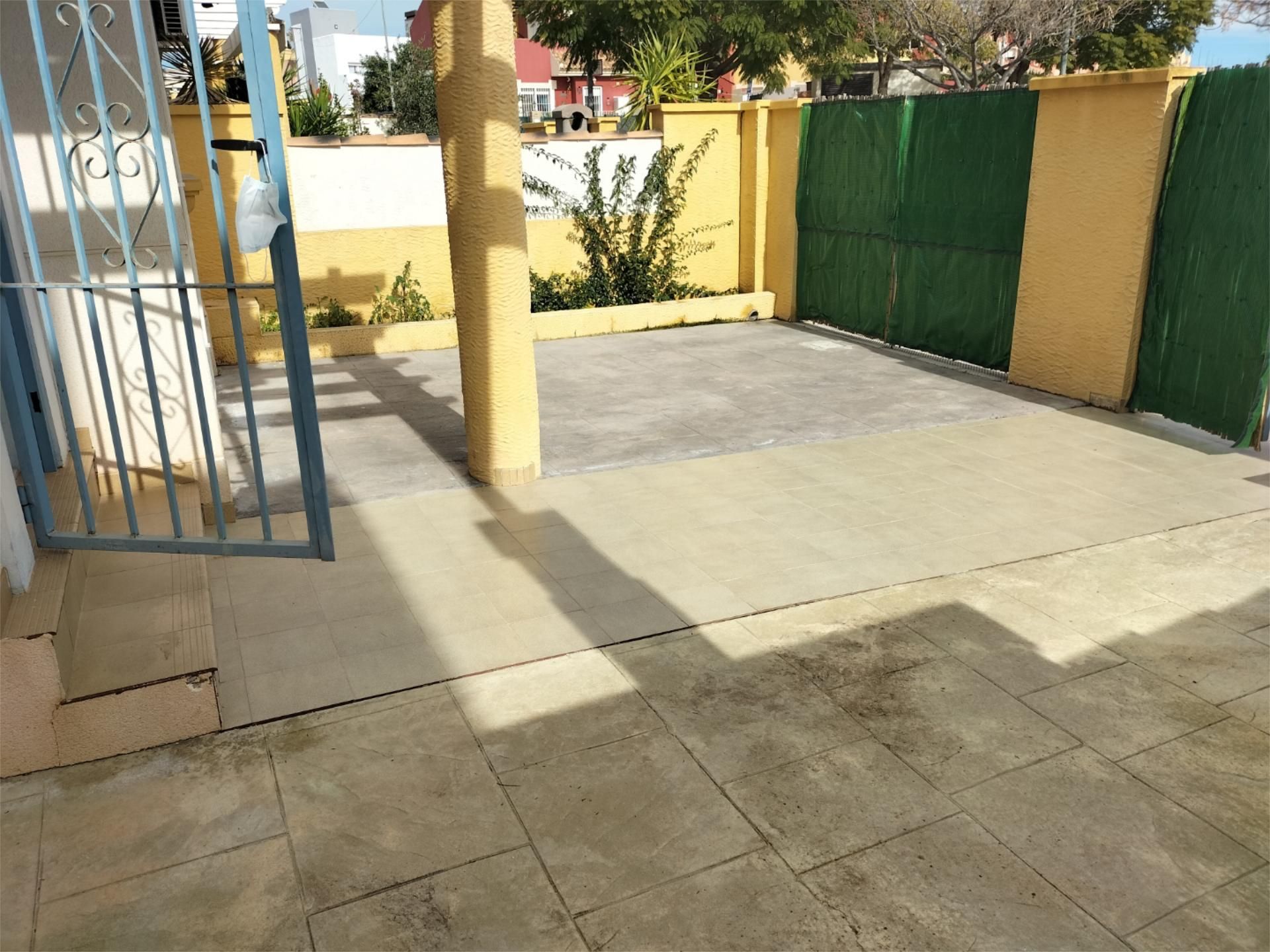 Casa adosada de alquiler en Avenida Magistrado Jaime Gestoso, 7, Gea y Truyols