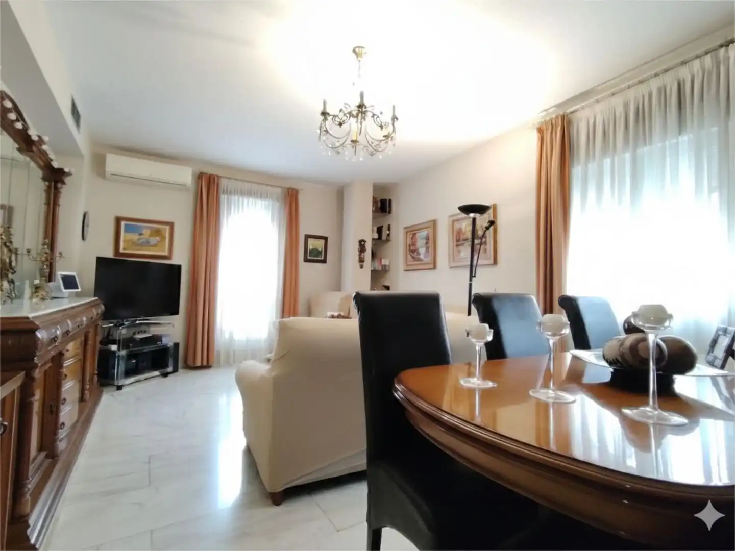 Casa adosada en venda a Calle Sagunto, 41, Sagunto - Edisol Sala d'estar de Casa adosada en venda en Córdoba amb Aire condicionat, Calefacció i Terrassa