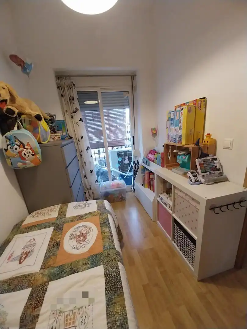 Flat for sale in Plaça de Jesús, 20, La Raïosa Bedroom of Flat for sale in Valencia Capital with Air Conditioner and Balcony