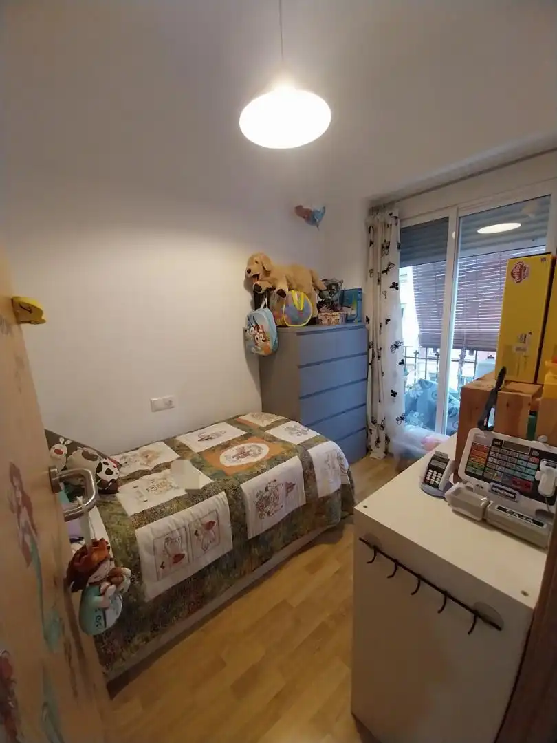 Flat for sale in Plaça de Jesús, 20, La Raïosa Bedroom of Flat for sale in Valencia Capital with Air Conditioner and Balcony